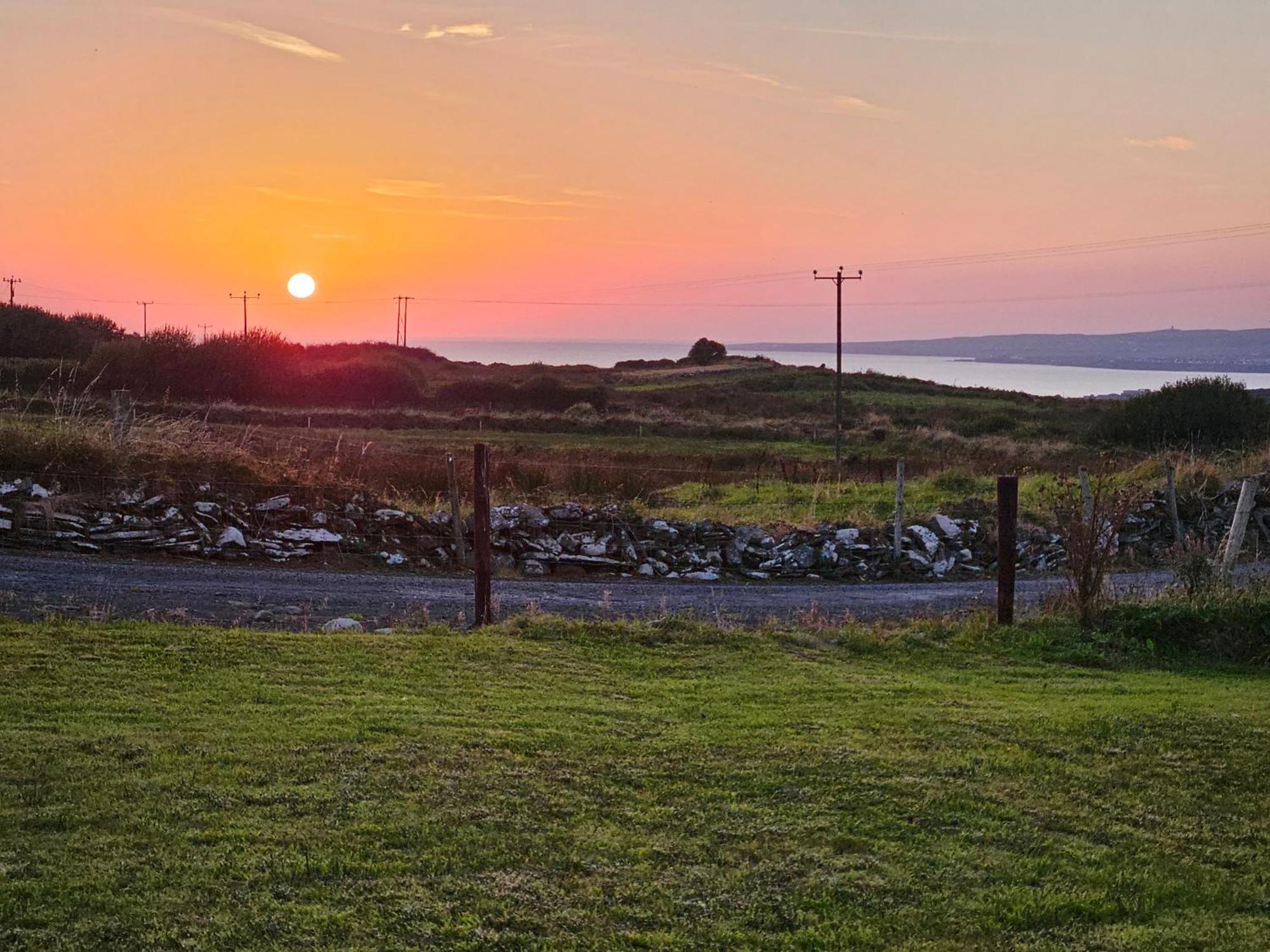 Hostal Suaimhneas Lahinch Exterior foto